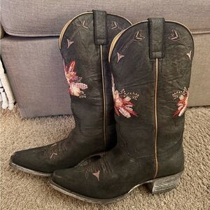 Shyanne Black Embroidered Western Boots